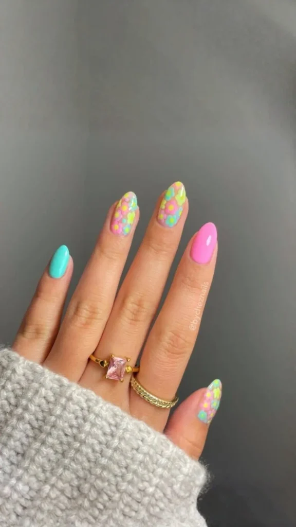 Minimal sage green and gold foil accent spring nails on short square manicure